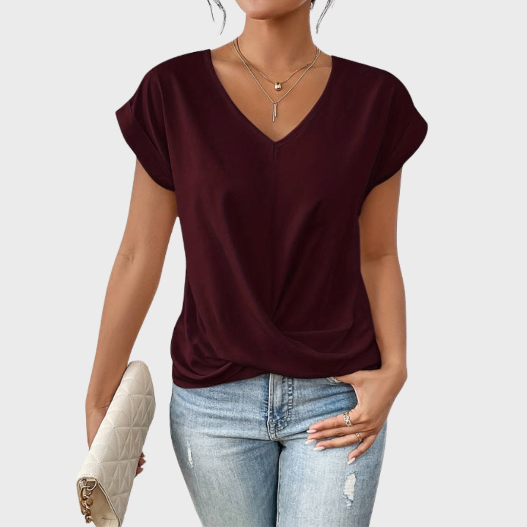 Soraia | T-shirt Casual com Decote Coração