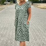 Eliška - Letní šaty s kulatým výstřihem a krásným potiskem 