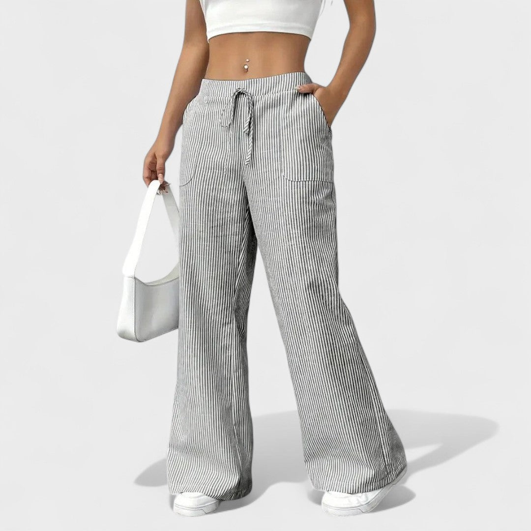 Maria - Udobne široke hlače sa stilskim detaljima.