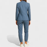 Gabriela - Elegantna odjevna kombinacija s jaknom i hlačama 