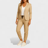 Gabriela - Elegantna odjevna kombinacija s jaknom i hlačama 