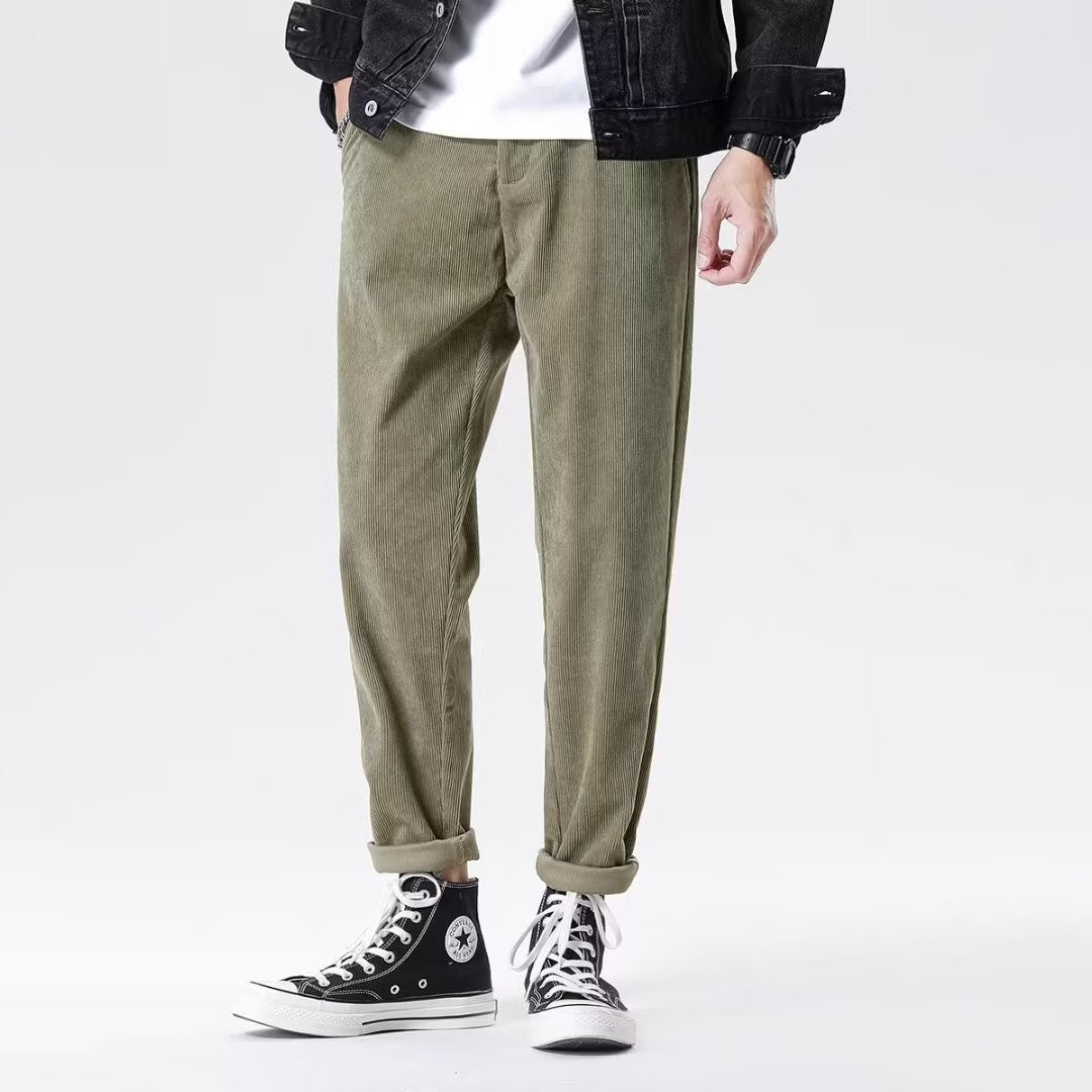 Satoko - Crne baršunaste hlače