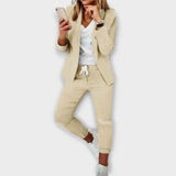 Cristiana - Conjunto elegante e confortável.