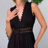 Ninfea | Bezrukávové midi šaty v boho stylu s krajkovými detaily